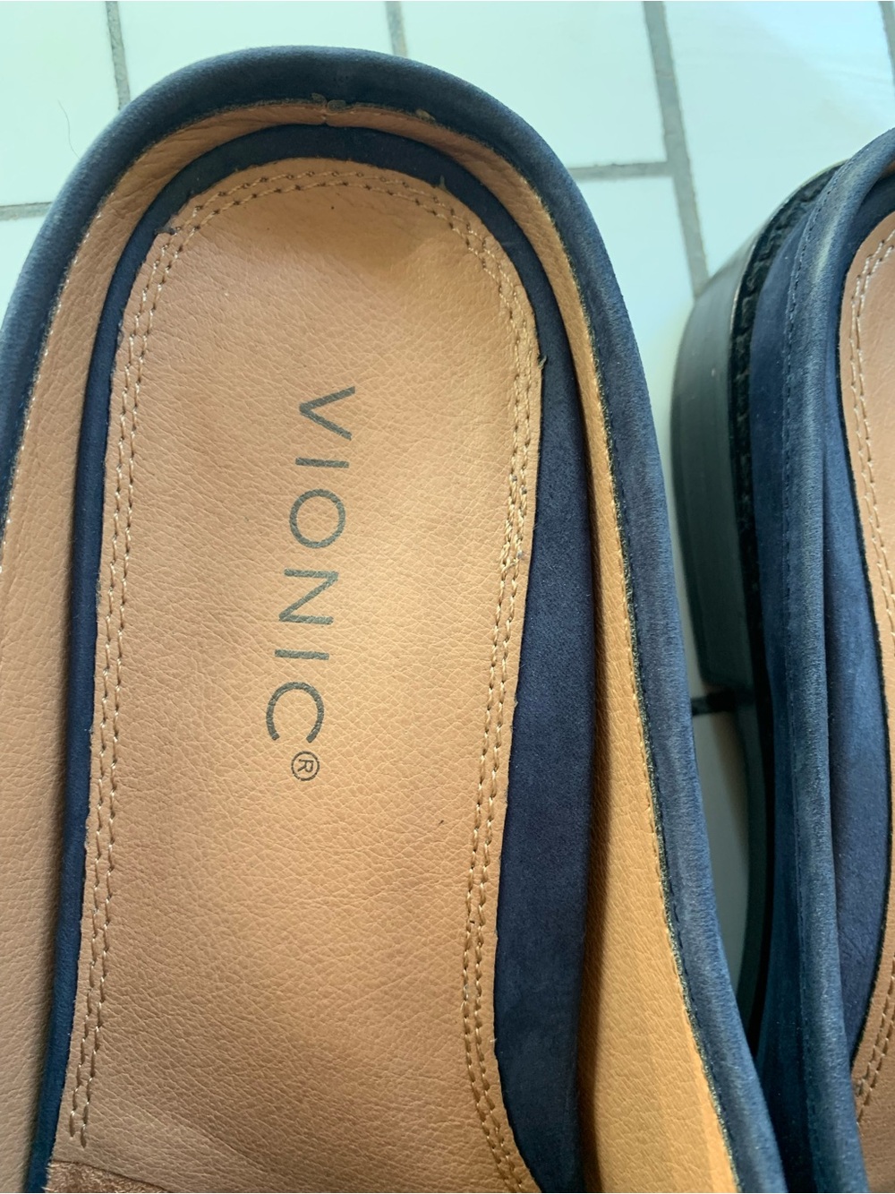 Vionic Navy Blue Slip-On Mule with Silver Bit Size 9.5 - Picture 5 of 11